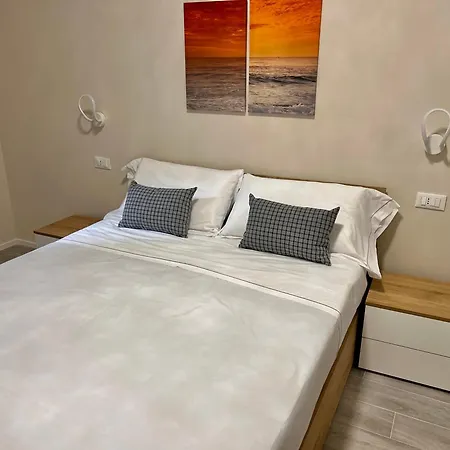 Lomellini One Апартаменты *