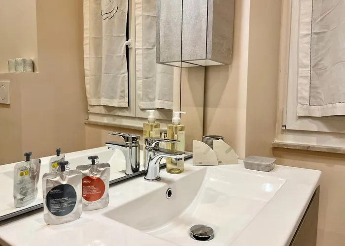 Lomellini One Apartman Genova